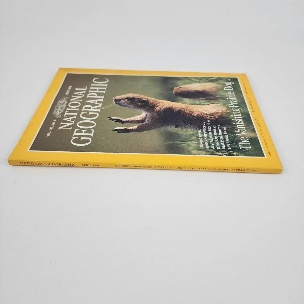National Geographic Magazine April 1998 No Insert‎